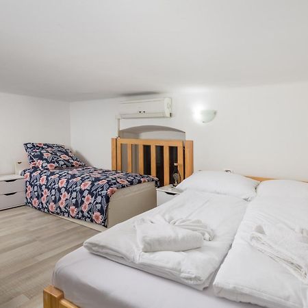 Beli Kamik Apartments Rijeka Dış mekan fotoğraf